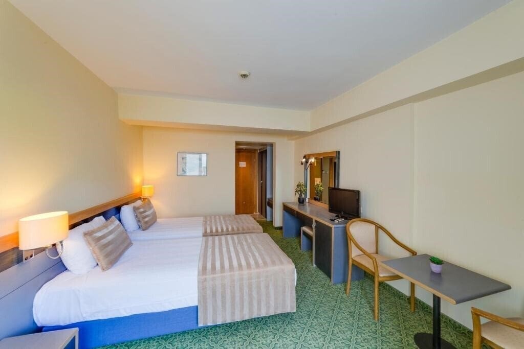 Imaginea Elite World Kusadasi (ex. Elite World Hotel Kusadasi, Marina Hotel Kusadasi) 5*