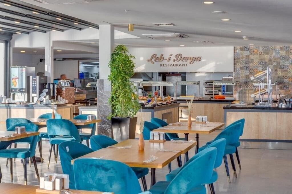 Картинка Signature Blue Resort Kusadasi (ex. Grand Ozcelik) 4*