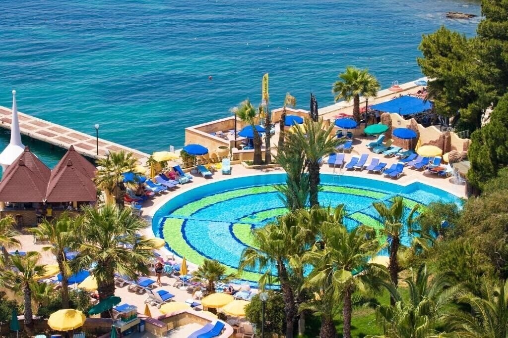 Imaginea Fantasia Hotel DeLuxe 5*