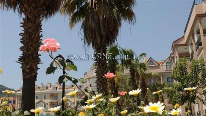 Отель Club Caprice Suites 3*