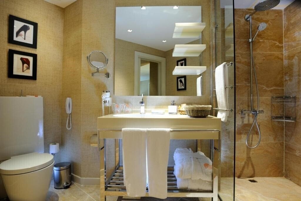 Изображение Elegance Hotels International 5*