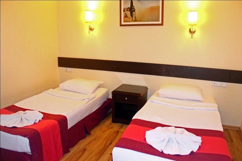 Imaginea Club Next Inn 4*
