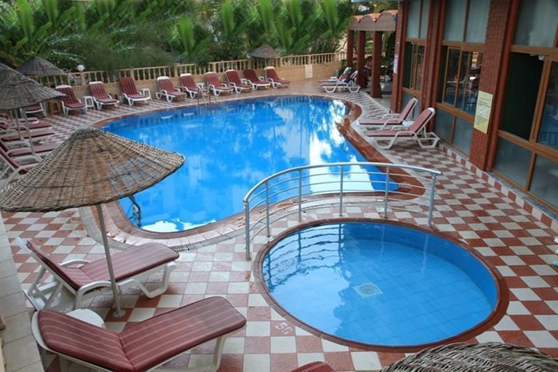 Fotografii Ketenci Hotel 3*