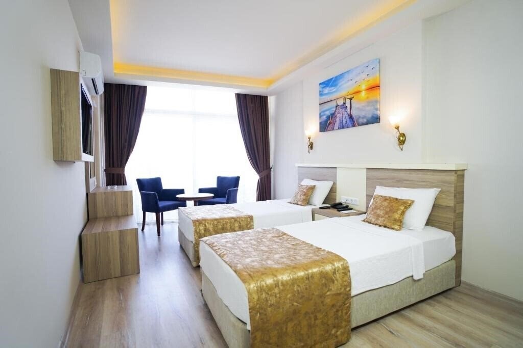 Fotografie Seren Sari Hotel (ex. Blue Abacus, Han Palace, Han) 3*