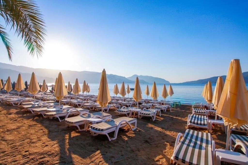 Фотография Aurasia Beach Hotel (ex. Yesil Hurma, Malibu Beach) 3*