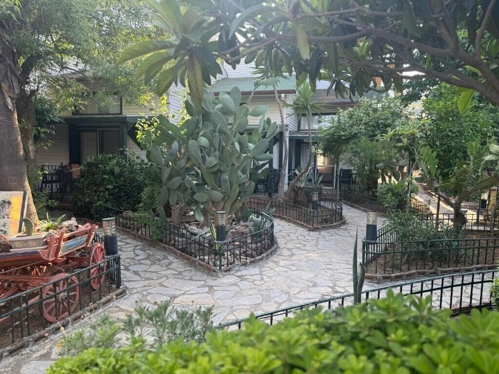 Fotografii Beachwood Villas 3*