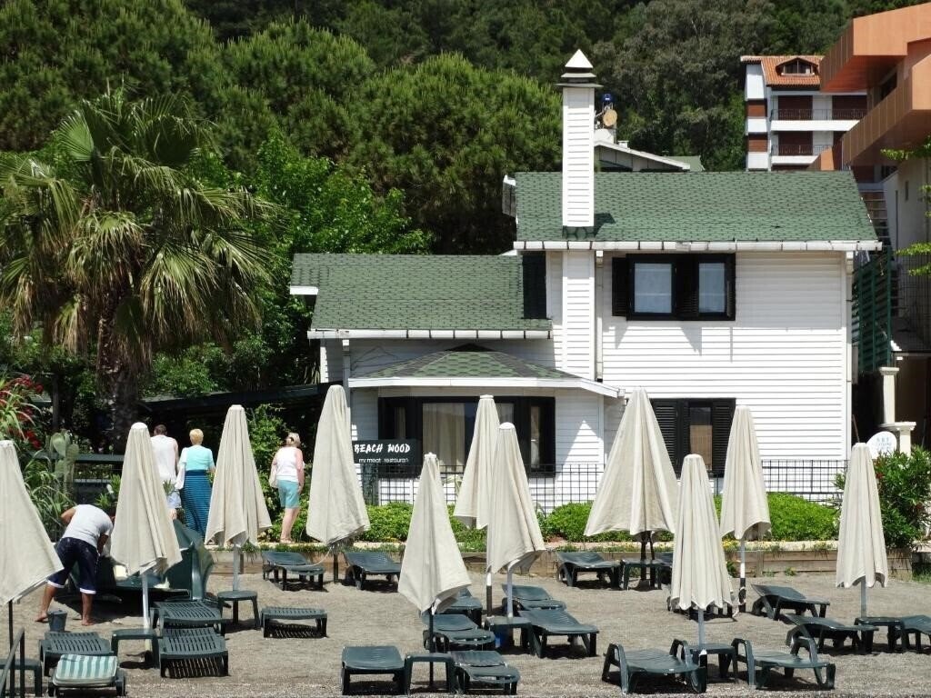 Hotel Beachwood Villas 3*