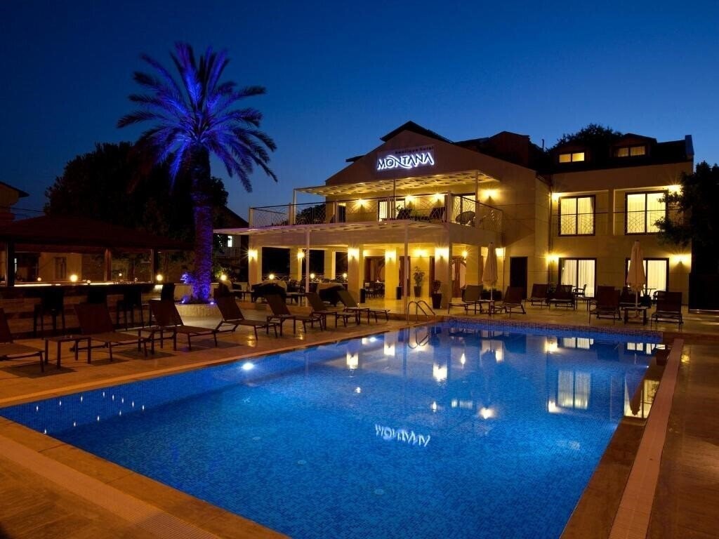 Hotel Boutique Hotel Montana 3*