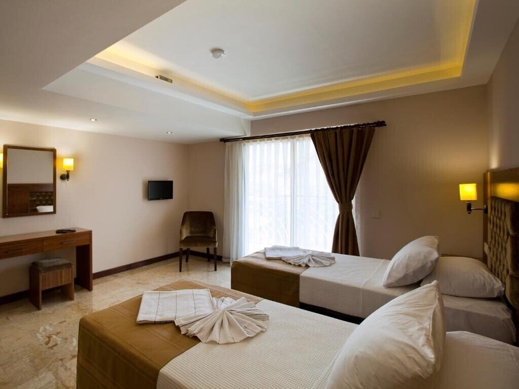 Imaginea Boutique Hotel Montana 3*