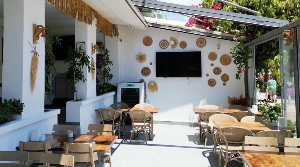 Imaginea Reis Beach Otel 3*