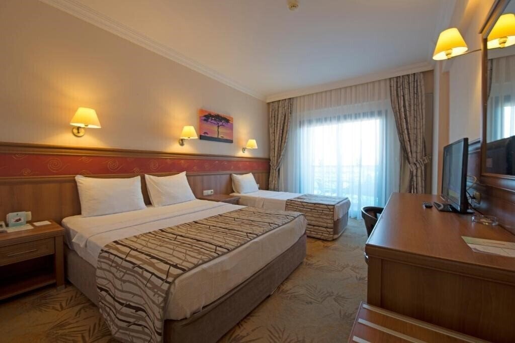 Imaginea Green Nature Resort & SPA Hotel 5*