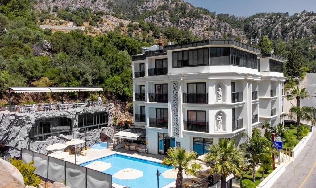 Hotel Amossia Elite Hotel 3*