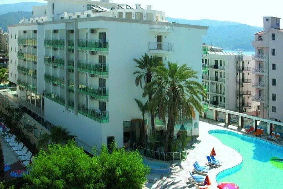 Imaginea Blue Bay Classic (ex. Blue Bays Deluxe Hotel) 4*