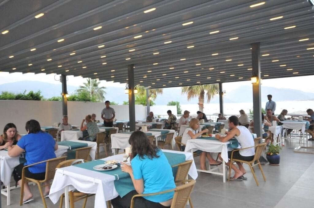 Fotografii Amos Hotel 3*