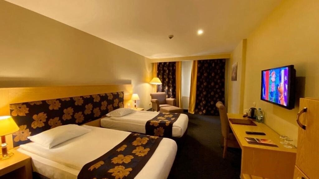 Fotografii Perissia Hotel & Convention Center 5*