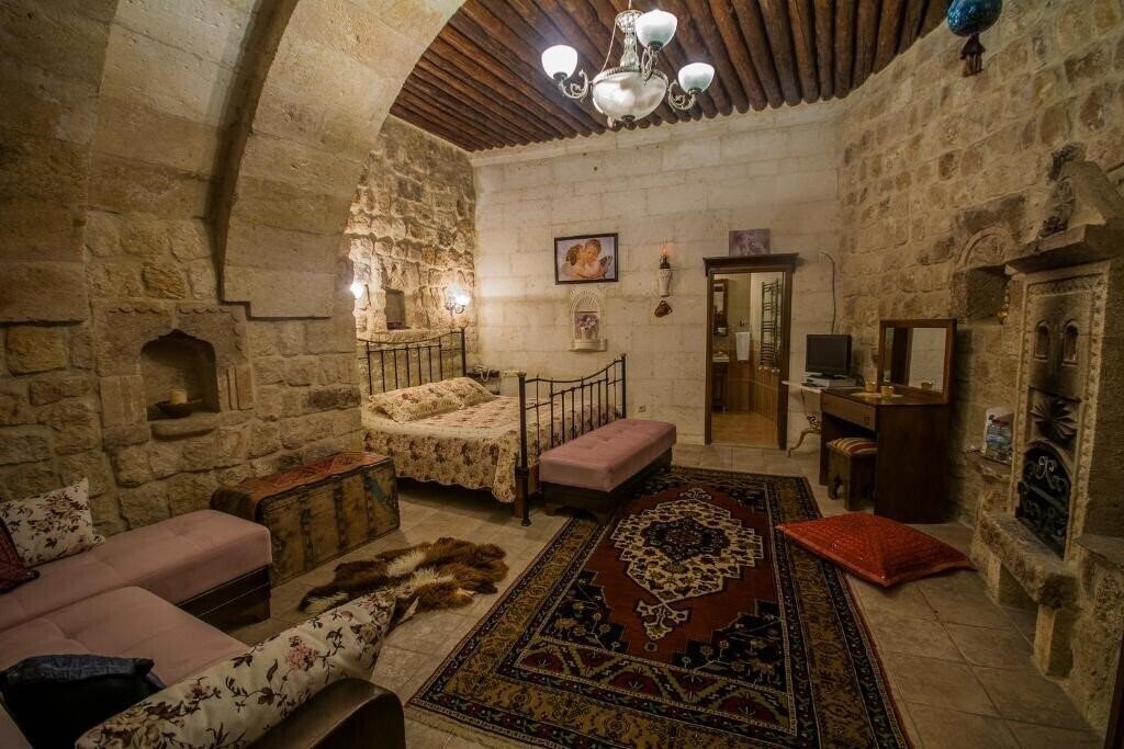 Fotografii Assiana Cave House Certified Municipal 1*