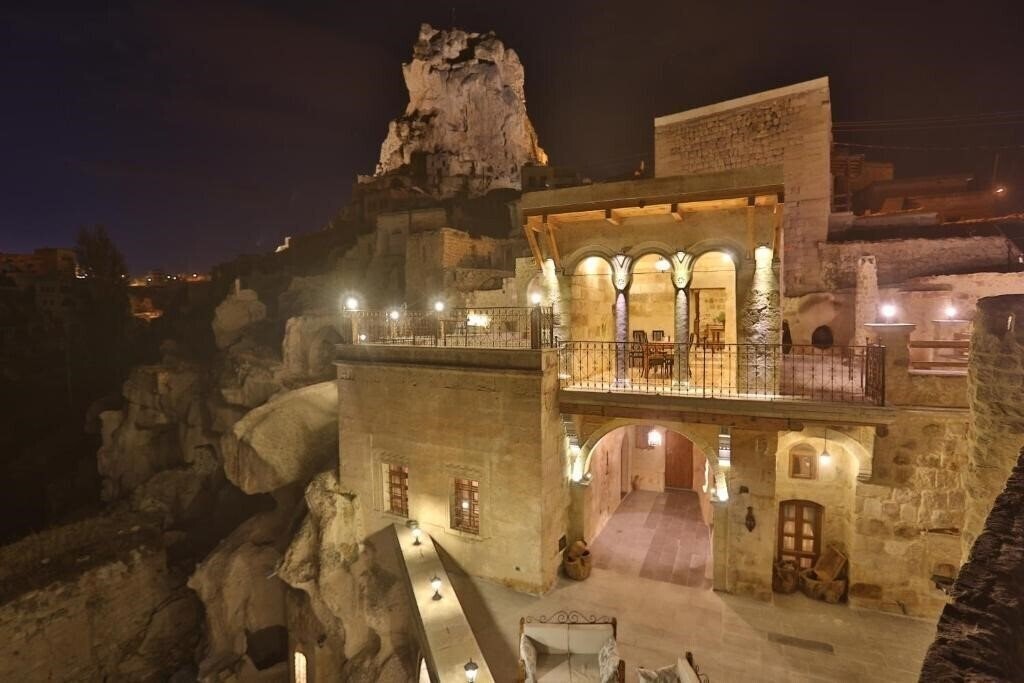 Hotel Abu Hayat Cave Suites S-Class 3*