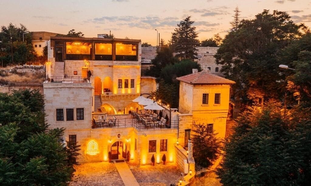 Hotel Lagoon Cave Suites 3*