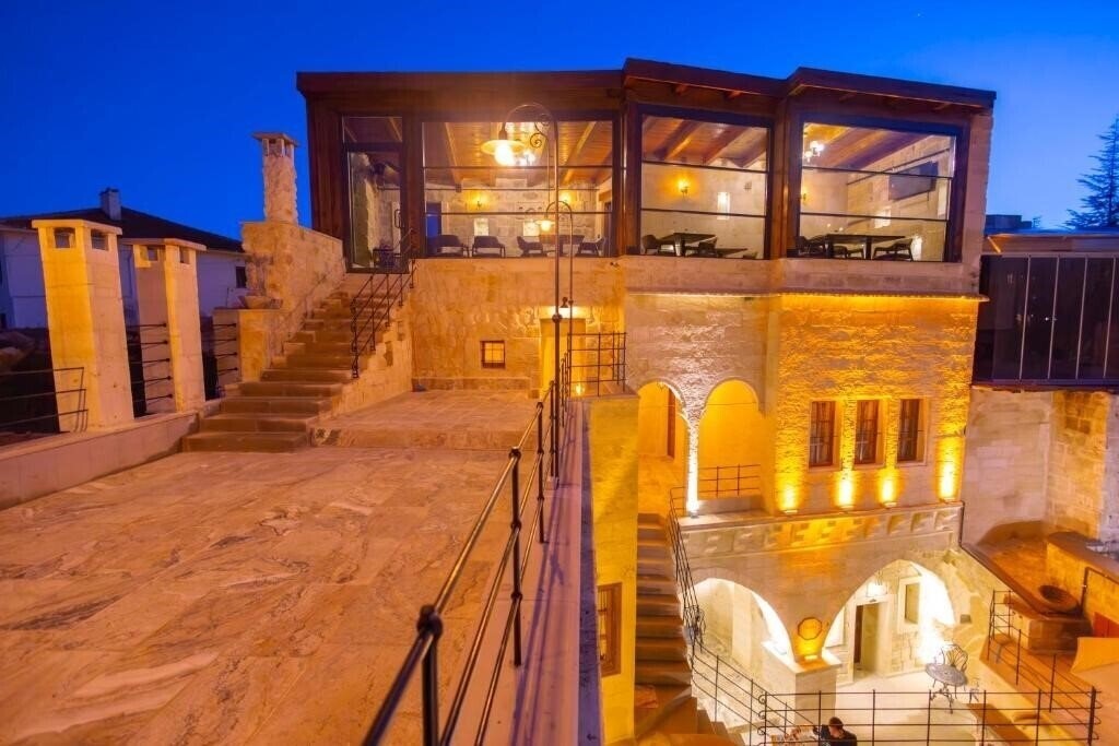 Imaginea Lagoon Cave Suites 3*