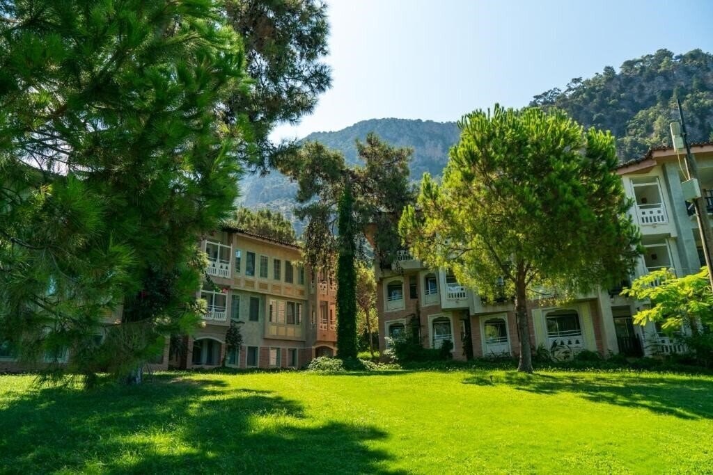 Imaginea Liberty Hotels Lykia Family (ex. Liberty Hotels Lykia World, Lykia Oludeniz Village) 5*