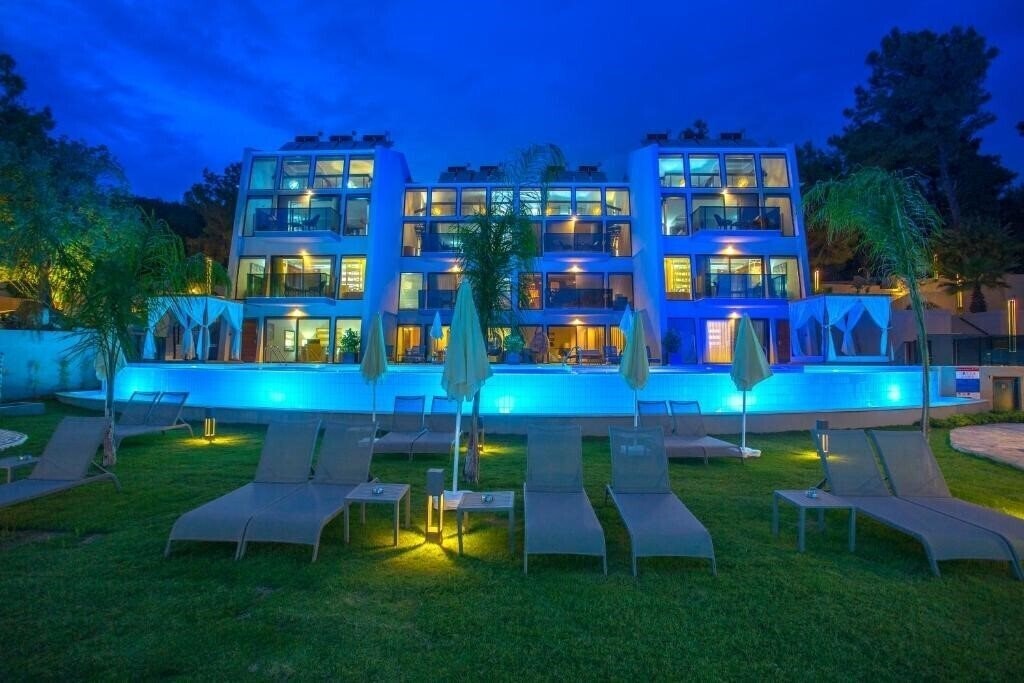 Imaginea Orka Cove Hotel Penthouse & Suites (ex. Orka Cove Hotel) 4*