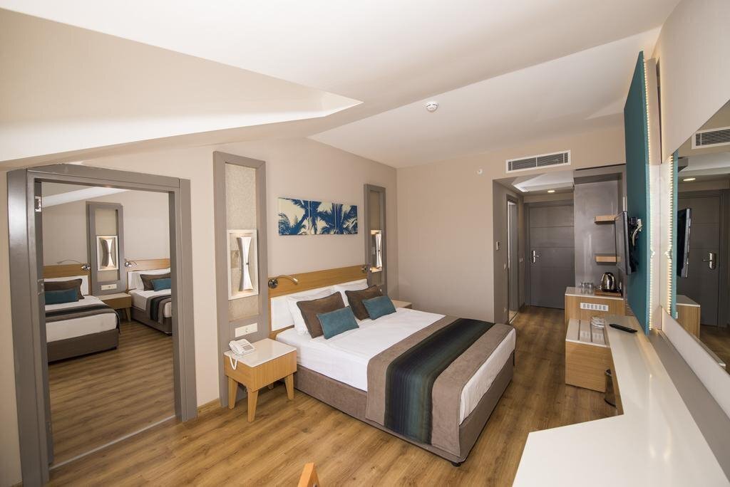 Imaginea Palm World Resort & SPA (ex. Hotel Palm World Side Resort & Spa) 5*
