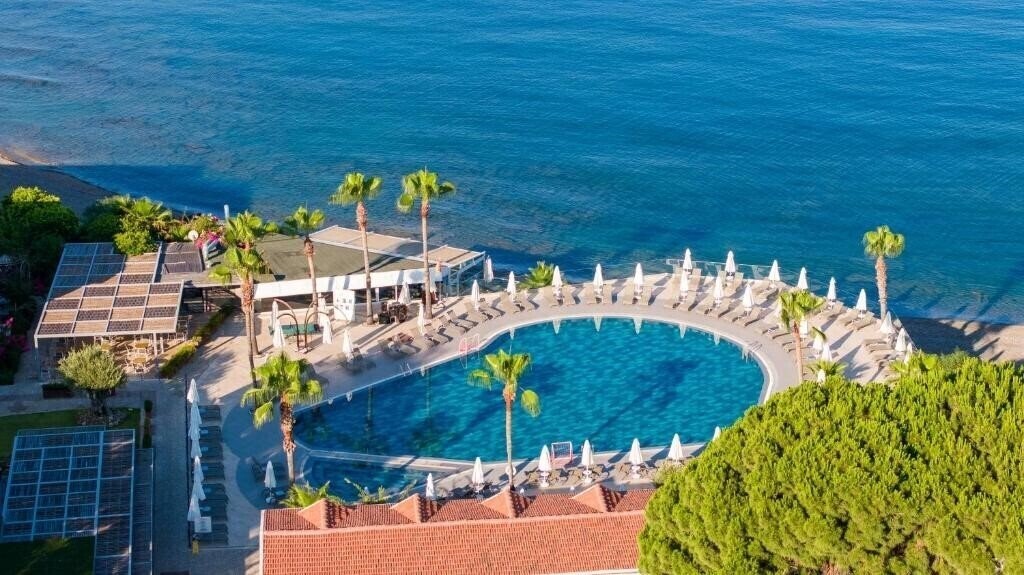 Отель Flora Garden Beach 5*
