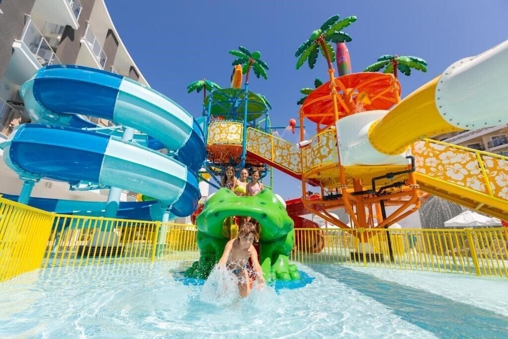 Фото Narcia Resort 5*