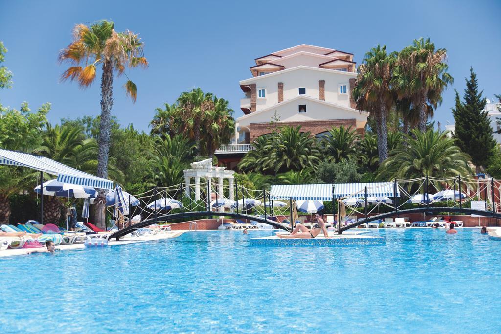Hotel Thalia Beach Resort 4*