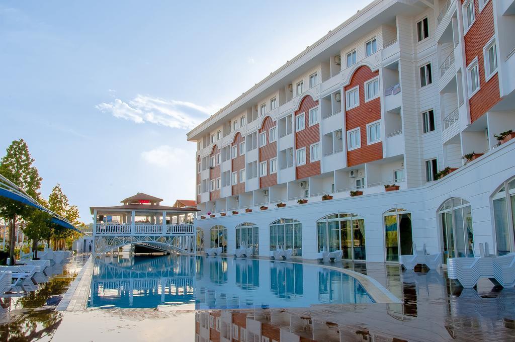 Fotografie Desire Resort Hotel 4*