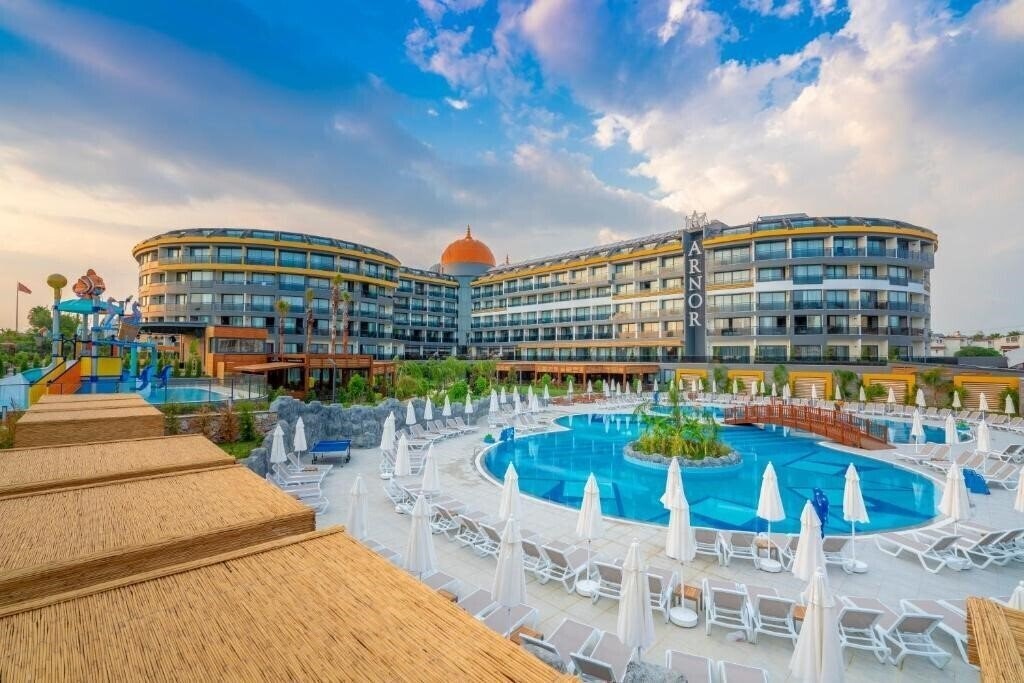 Hotel Arnor De Luxe Hotel & SPA 5*