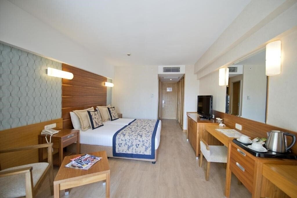 Imaginea Trendy Side Beach 4*