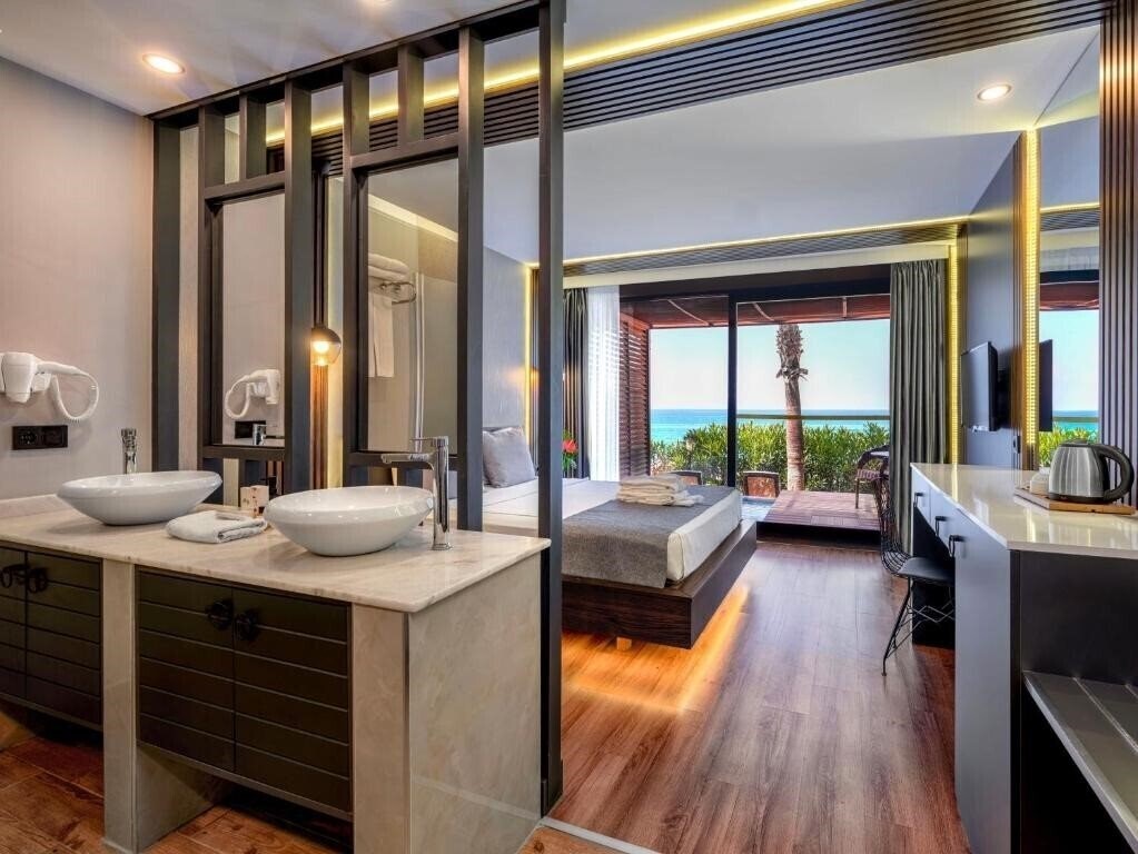 Imaginea Adora Calma Beach Hotel (Adults Only) 4*