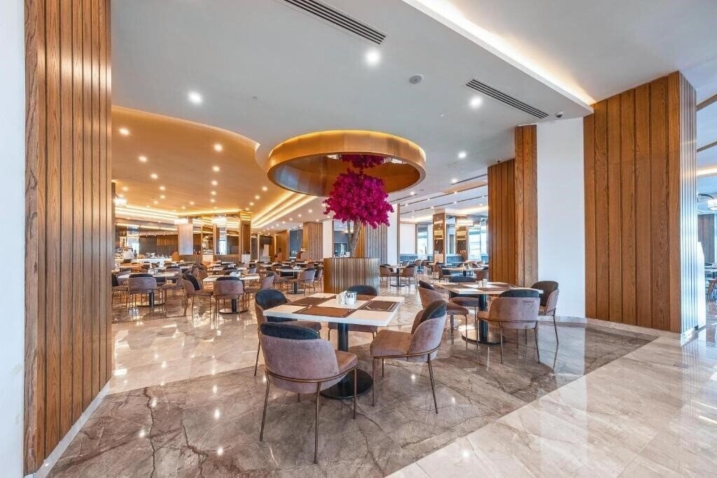Fotografie Lago Hotel (ex. Azura Deluxe Resort & Aqua Sorgun, Nashira Resort Hotel & Spa) 5*