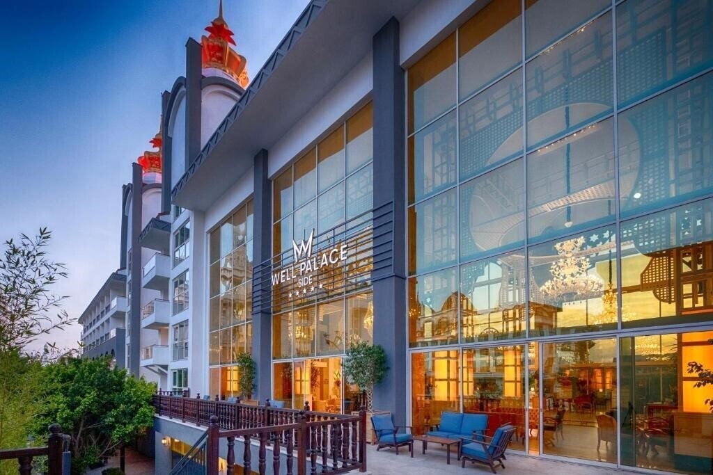 Отель Well Palace Side (ex. Side Crown Charm Palace Hotel) 5*