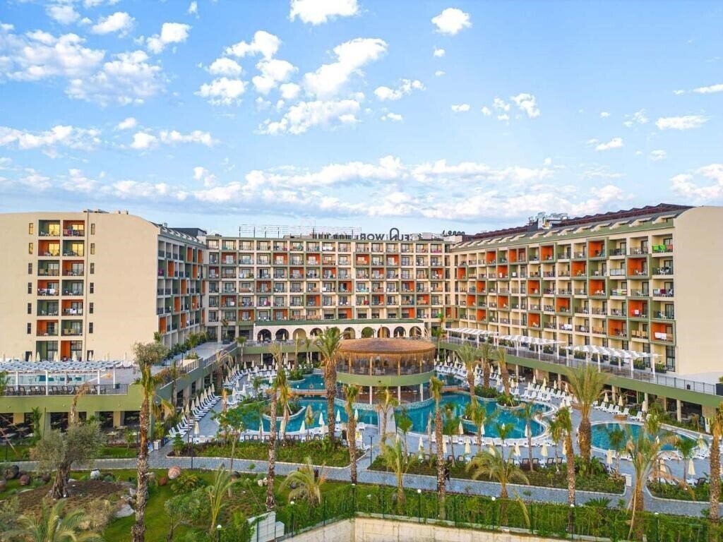 Отель Dream Fun World 5*