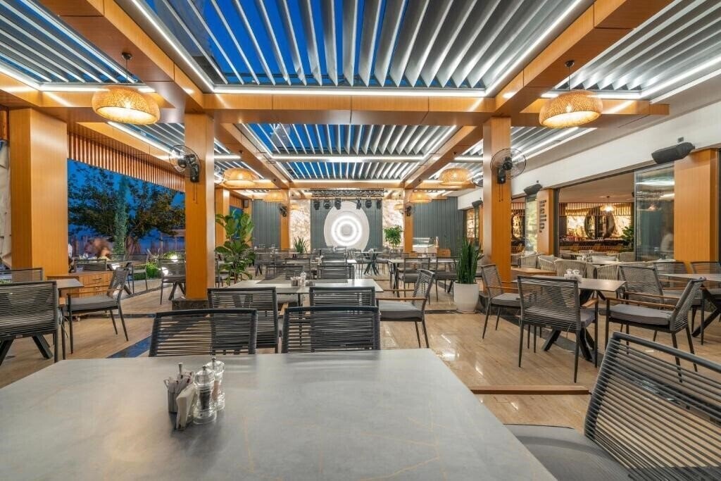 Imaginea Simus Beach Hotel 2*
