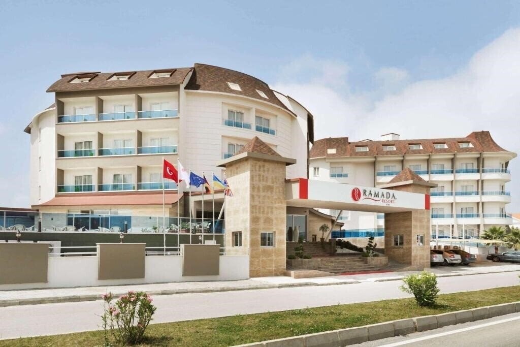 Отель Ramada Resort by Wyndham Side (ex. Ramada Resort Side, 	The Colours West) 5*