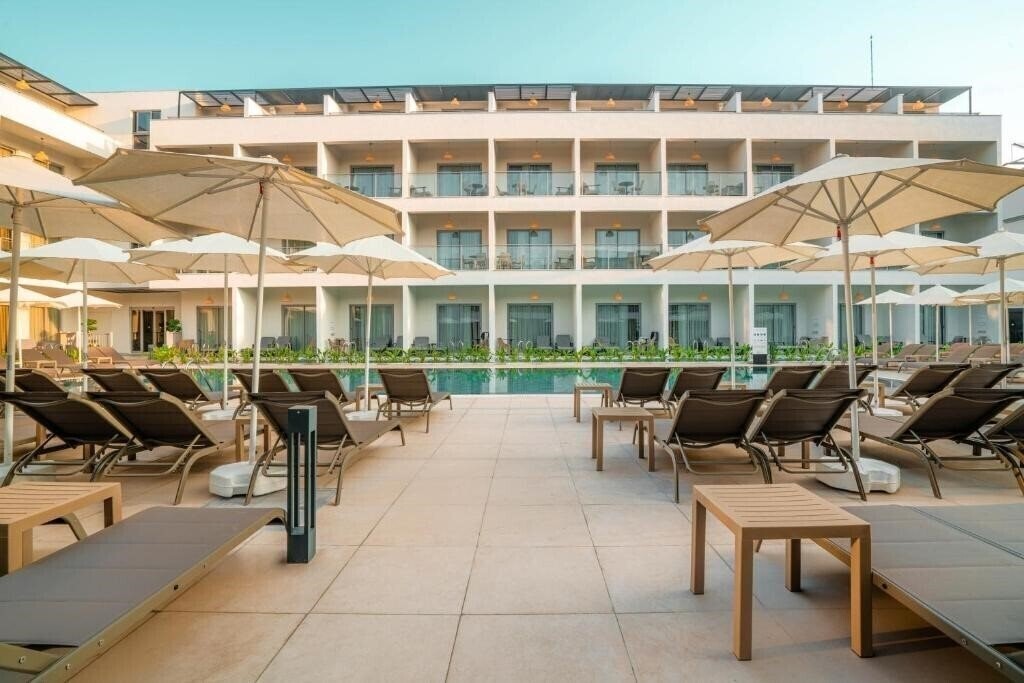 Imaginea Victoria Princess Hotel 4*