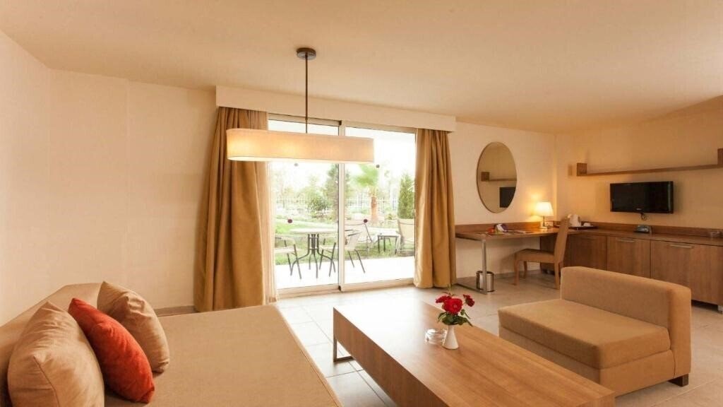 Imaginea Dream Qum Family Hotel 5*