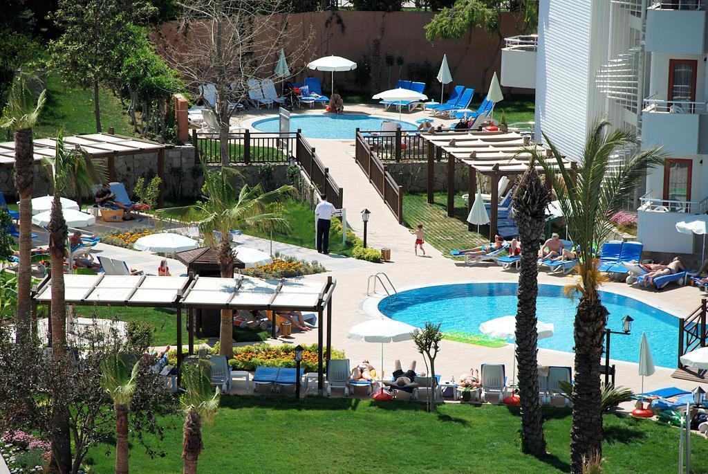 Fotografii Monachus Hotel & Spa 4*
