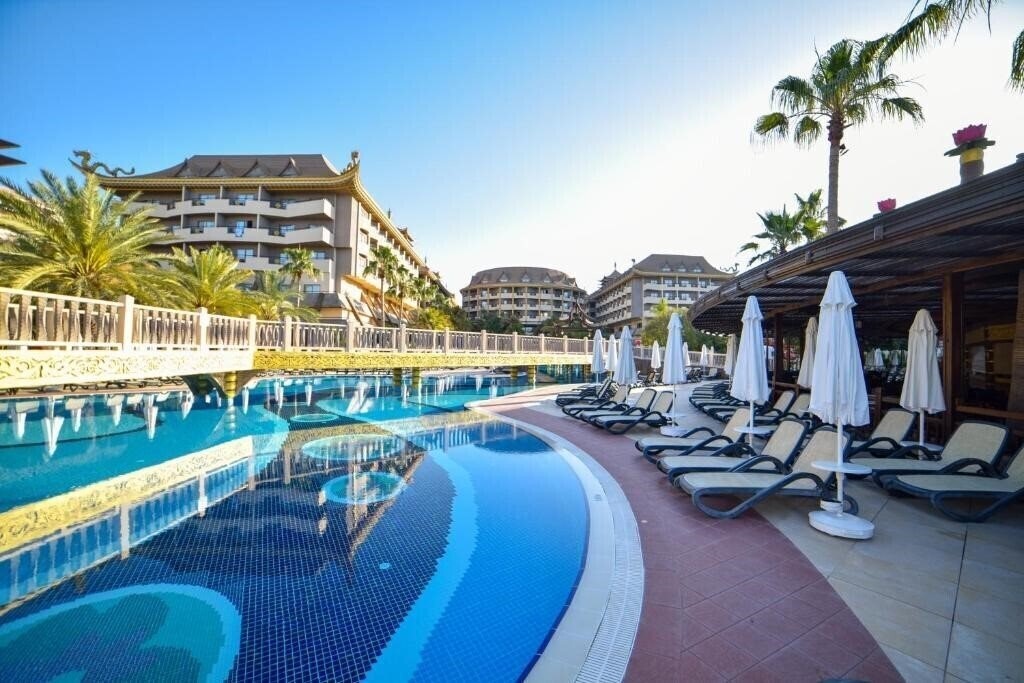 Fotografie Royal Dragon Hotel 5*