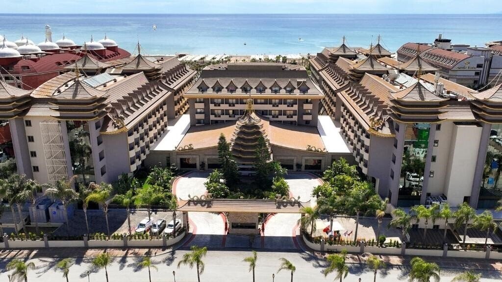 Fotografii Royal Dragon Hotel 5*