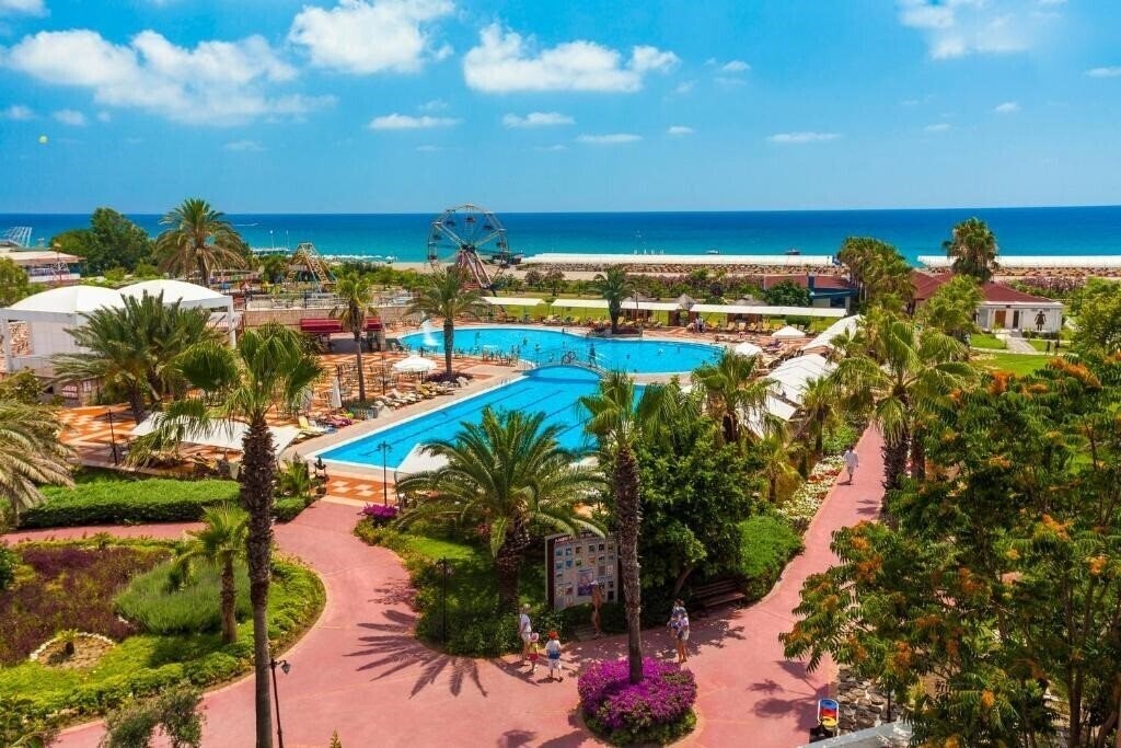 Imaginea Club Hotel Turan Prince World 5*