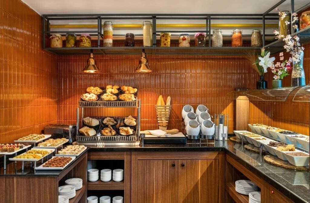 Imaginea Ramada Istanbul Asia Hotel 4*