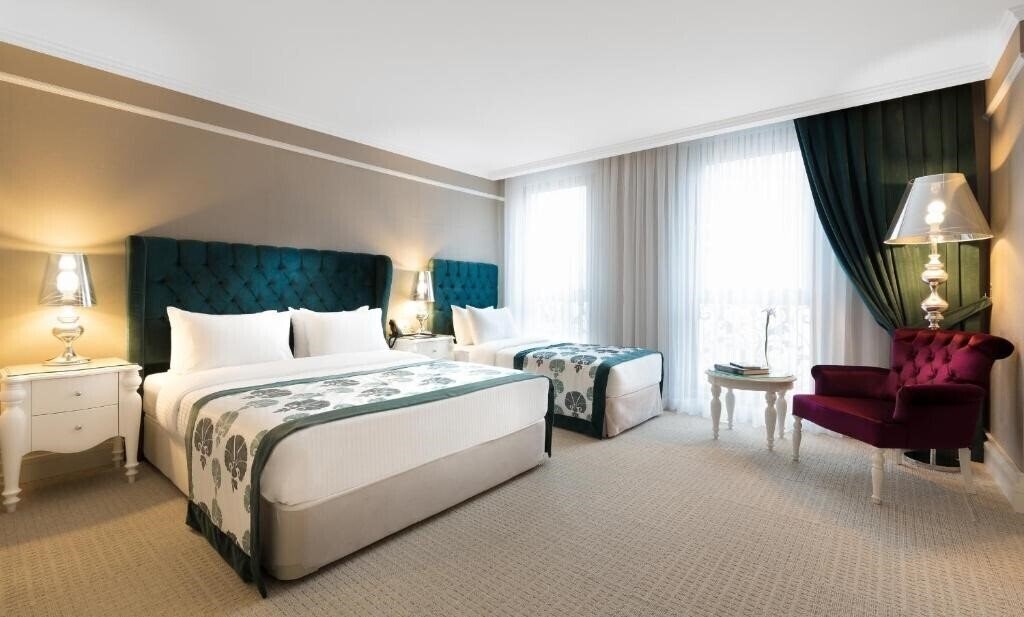 Hotel Metropolitan Hotel Taksim 4*