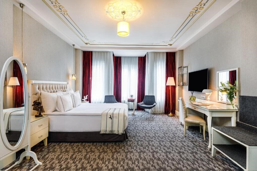 Фото Amira Hotel 3*