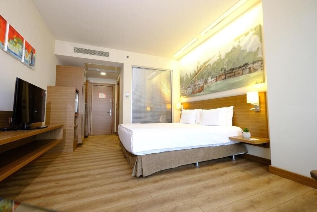 Imaginea Gorrion Hotel Istanbul 5*