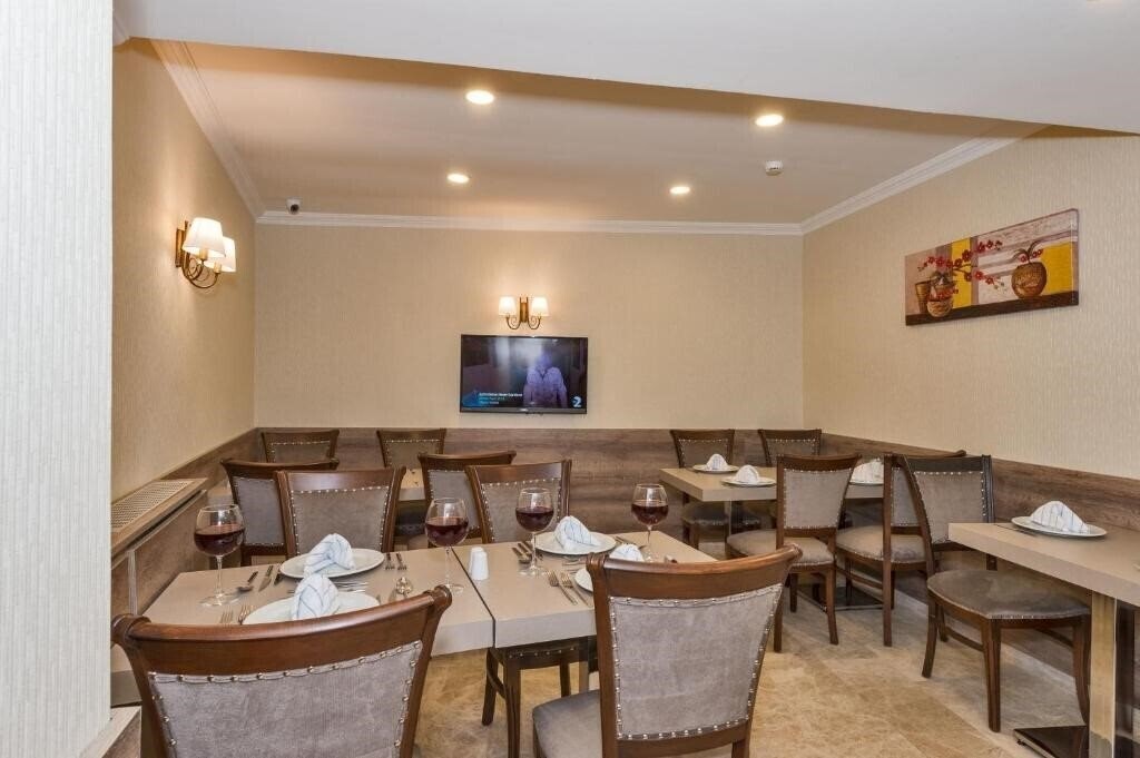 Imaginea Alphonse Hotel 3*