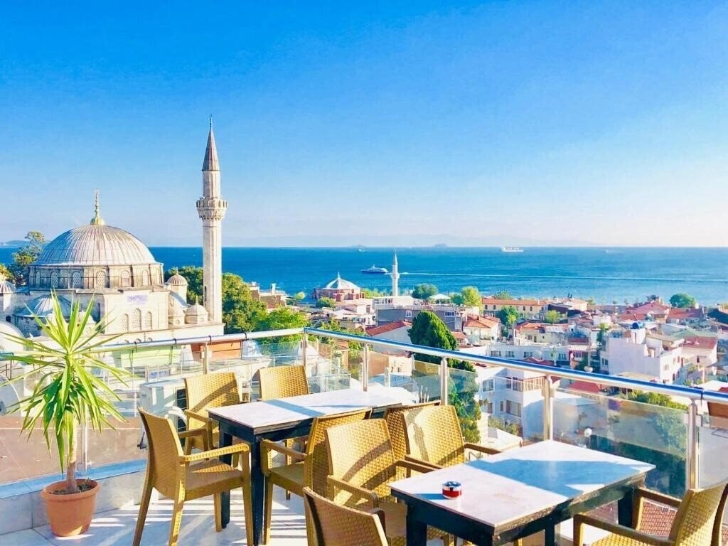 Hotel Art City Hotel 3*